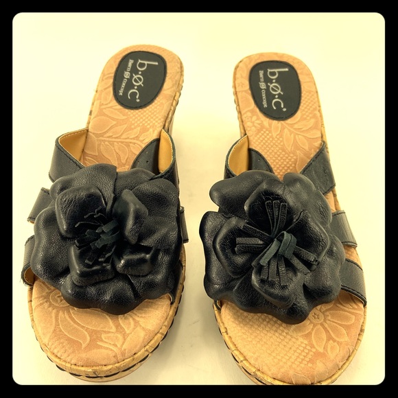 b.o.c. Shoes - b.o.c Tan and Black  Wedge Heel Sandals Sz 7/38